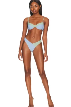 Hot Pool Party Top Swimsuits & Cover-ups